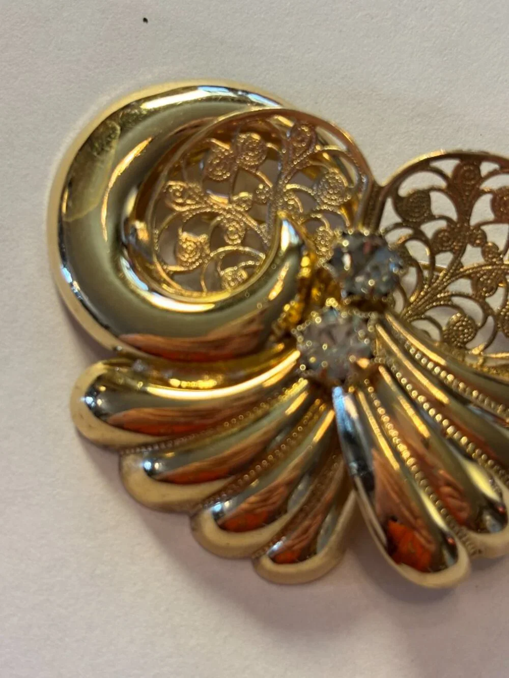 Vintage Gold Tone Swirling Fan with Filigree Metalwork & Rhinestones Brooch Pin